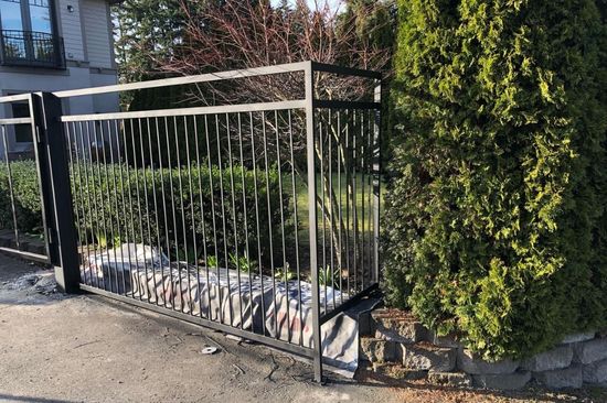 fencing seattle